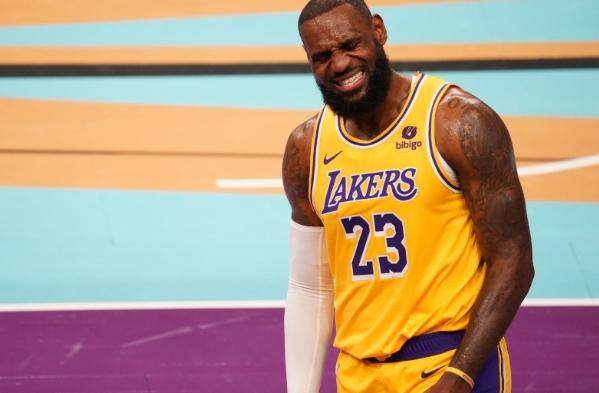 开云体育下载-双加时后再接背靠背 39岁的詹姆斯真的累麻了